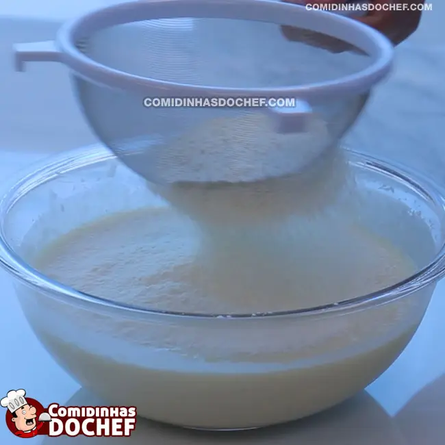 Bolo de Banana de Liquidificador Rápido - Passo 5