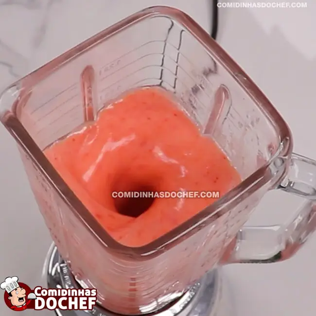 Bolo de Gelatina Simples e Fácil - Passo 2