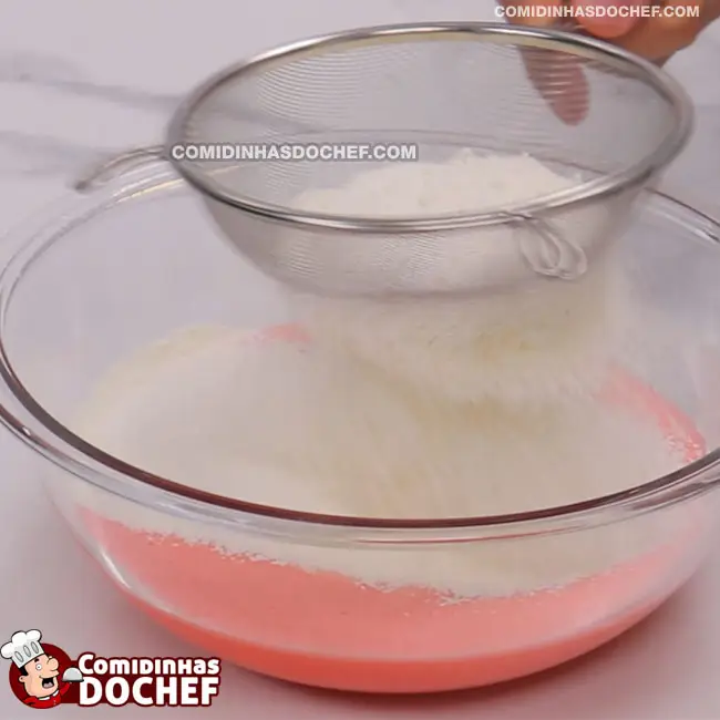 Bolo de Gelatina Simples e Fácil - Passo 4