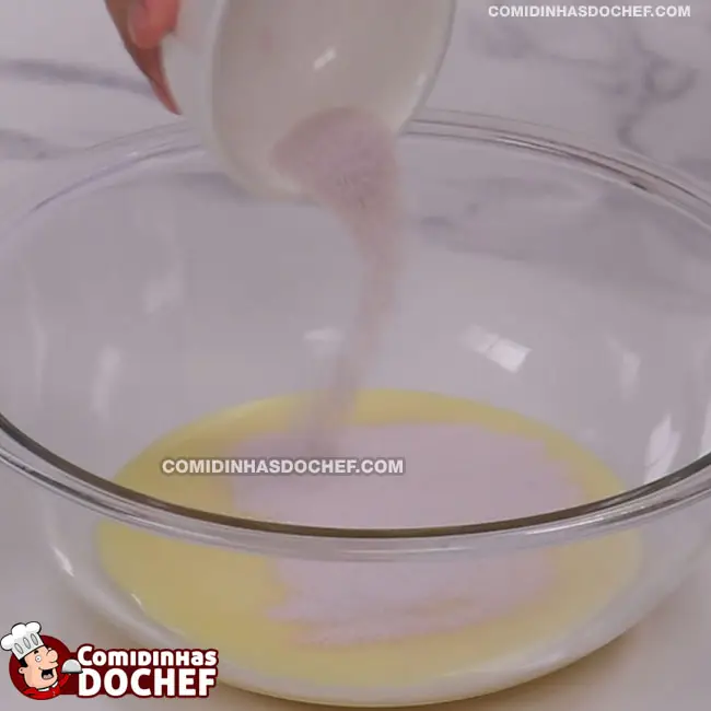 Bolo de Gelatina Simples e Fácil - Passo 1