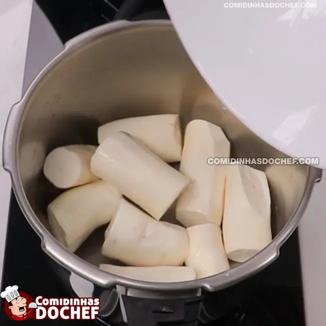 Purê de Aipim Cremoso com Creme de Leite - Passo 2