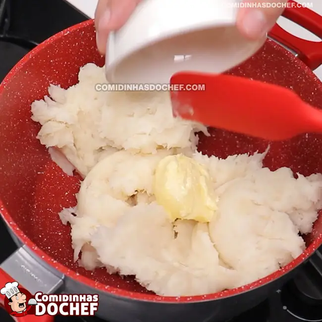 Purê de Aipim Cremoso com Creme de Leite - Passo 2