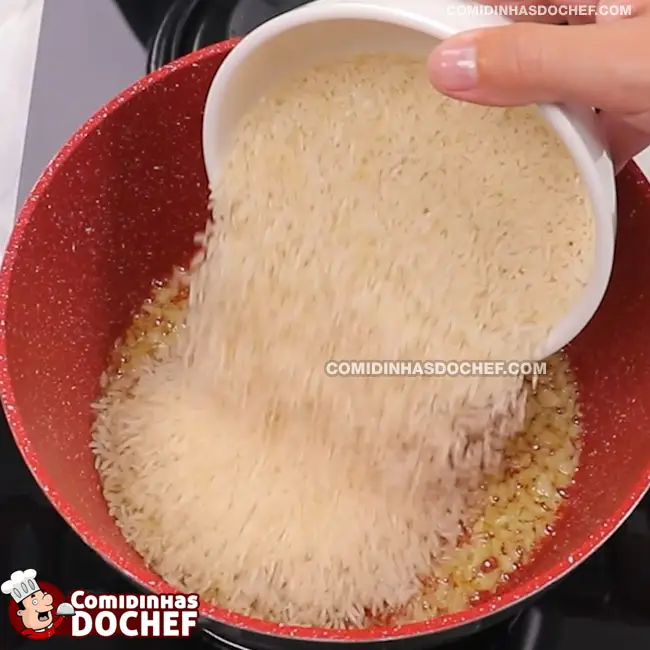 Arroz à Grega Simples e Fácil - Passo 2