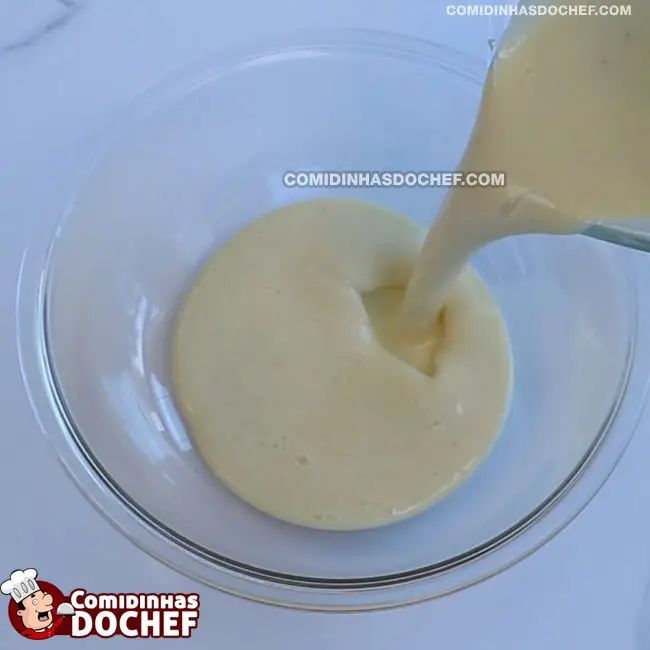 Bolo de Banana de Liquidificador Rápido - Passo 3