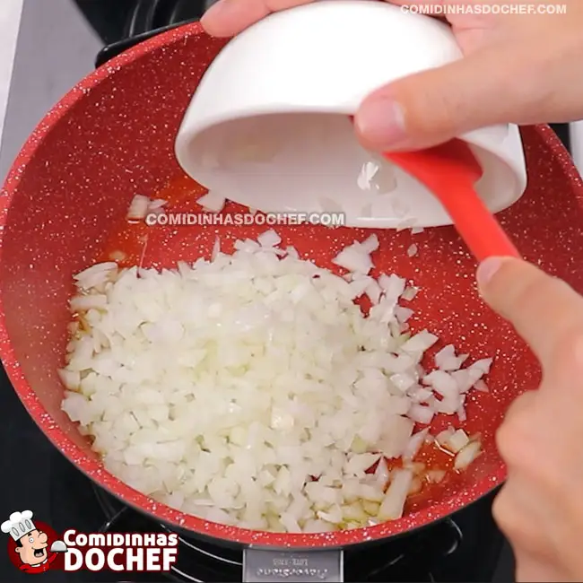 Macarrão com Sardinha e Creme de Leite - Passo 2