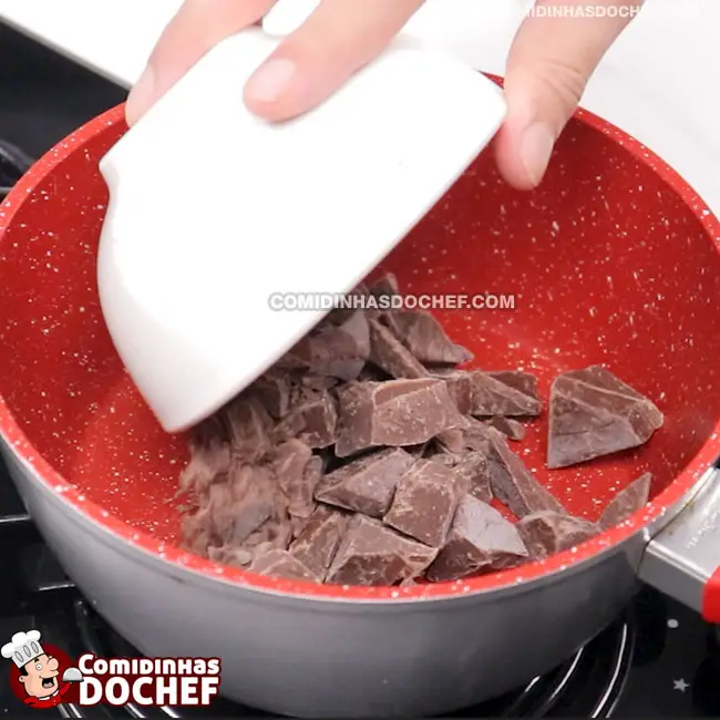 Mousse de Leite Ninho Com Chocolate - Passo 1