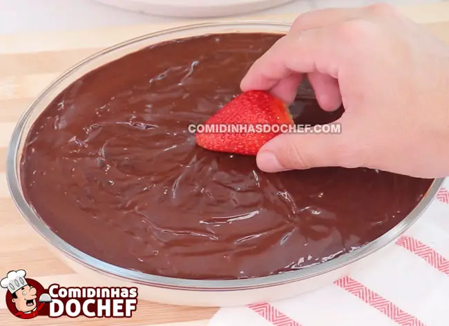 Mousse de Leite Ninho Com Ganache - Passo 4