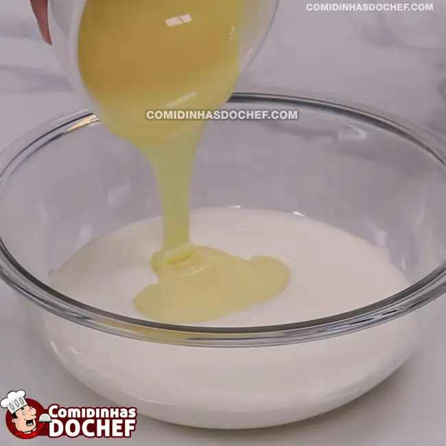 Mousse de Leite Ninho Com Ganache - Passo 3
