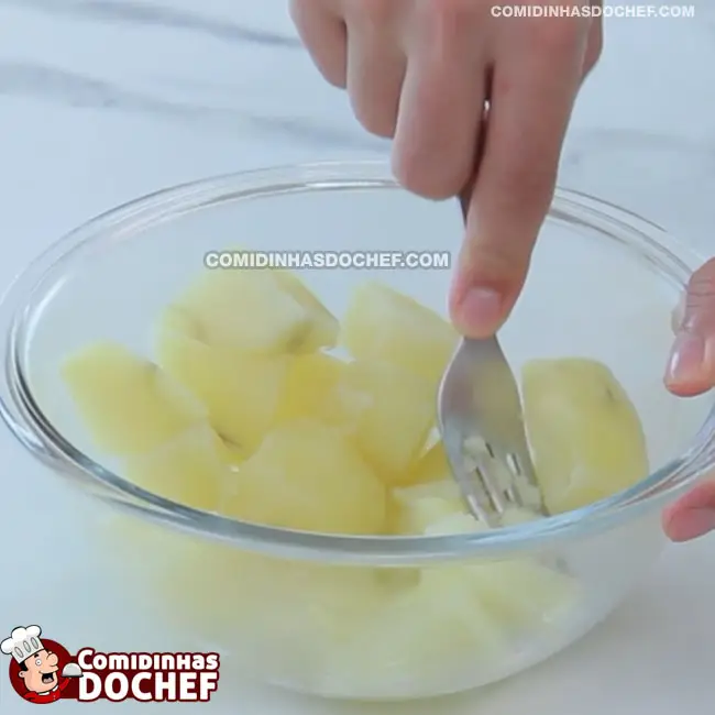 Bolinho de Atum Frito - Passo 1