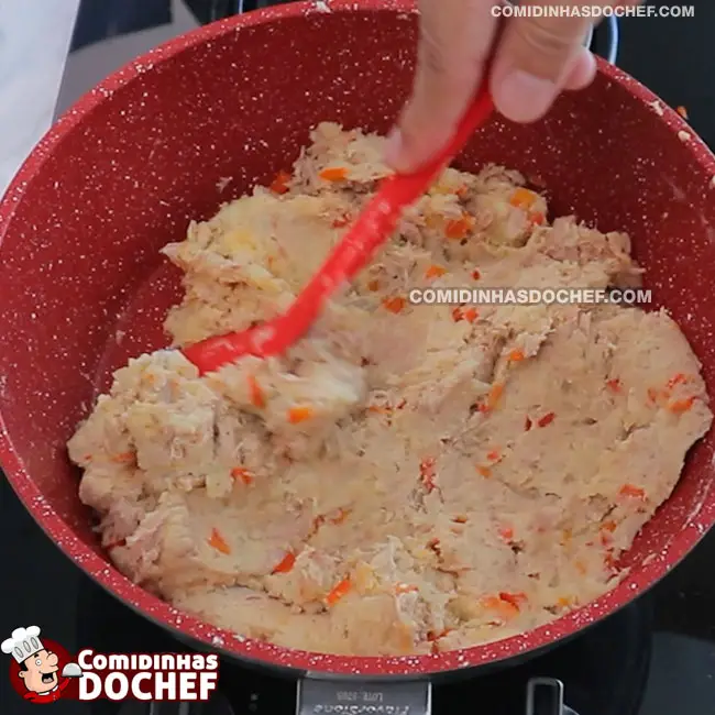 Bolinho de Atum Frito - Passo 7