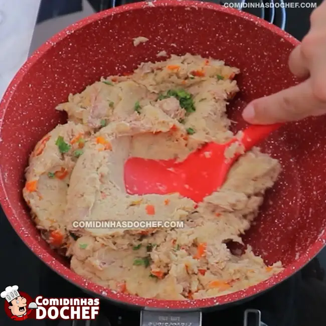 Bolinho de Atum em Lata - Passo 8