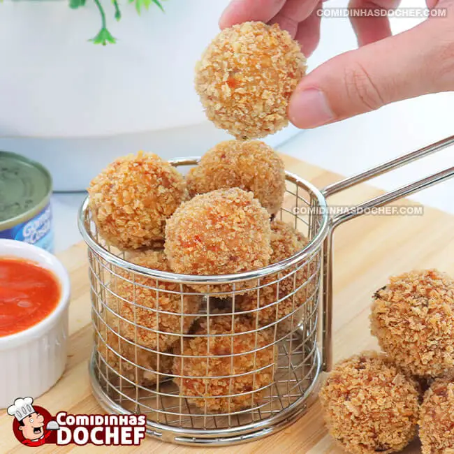 Bolinho de Atum em Lata