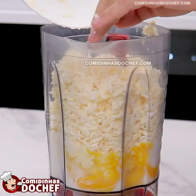 Bolo de Macaxeira de Liquidificador - Passo 1