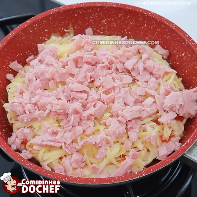 Pizza de Frigideira Sem Leite - Passo 2