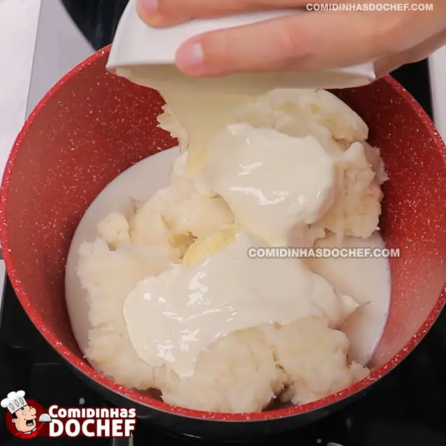 Purê de Mandioca com Creme de Leite - Passo 2