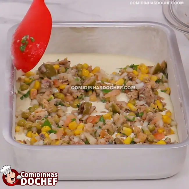 Torta de Sardinha em Lata Tradicional - Passo 6