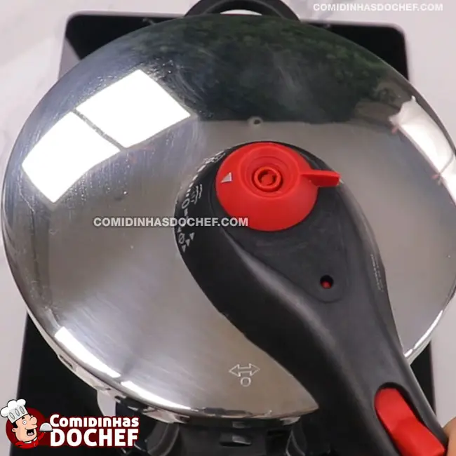 Cozinhar Batata Doce na Panela de Pressão - Passo 2