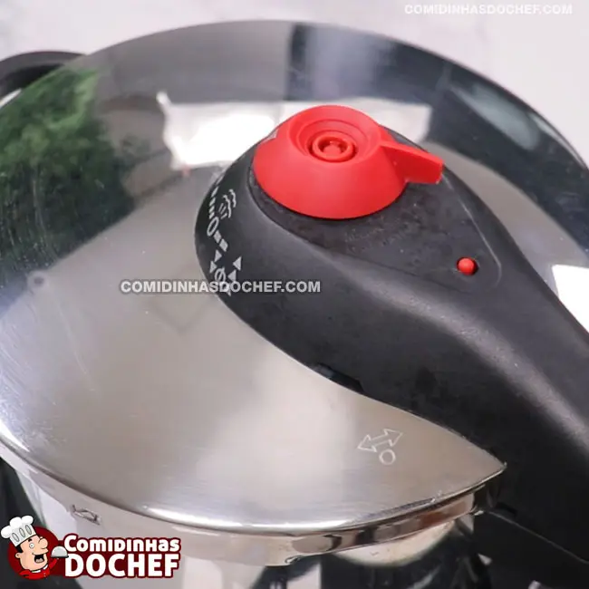 Cozinhar Batata Doce na Panela de Pressão - Passo 3