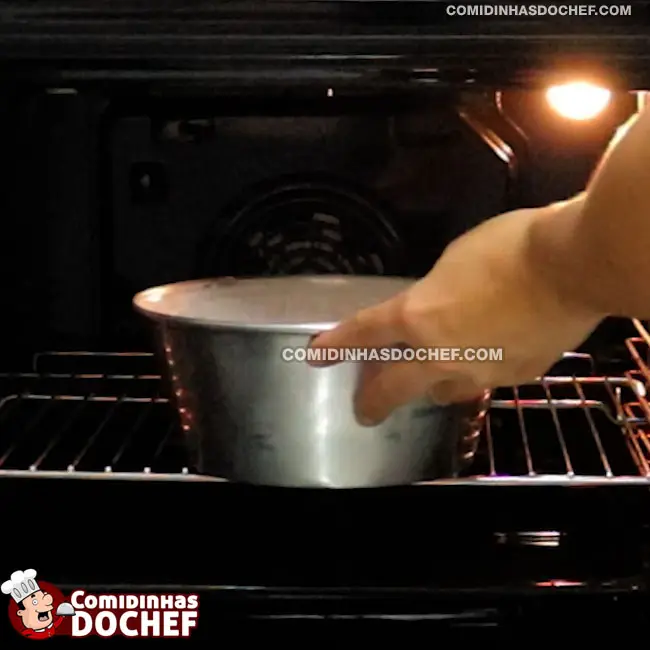 Bolo Pão de Queijo de Liquidificador Fácil e Rápido - Passo 6