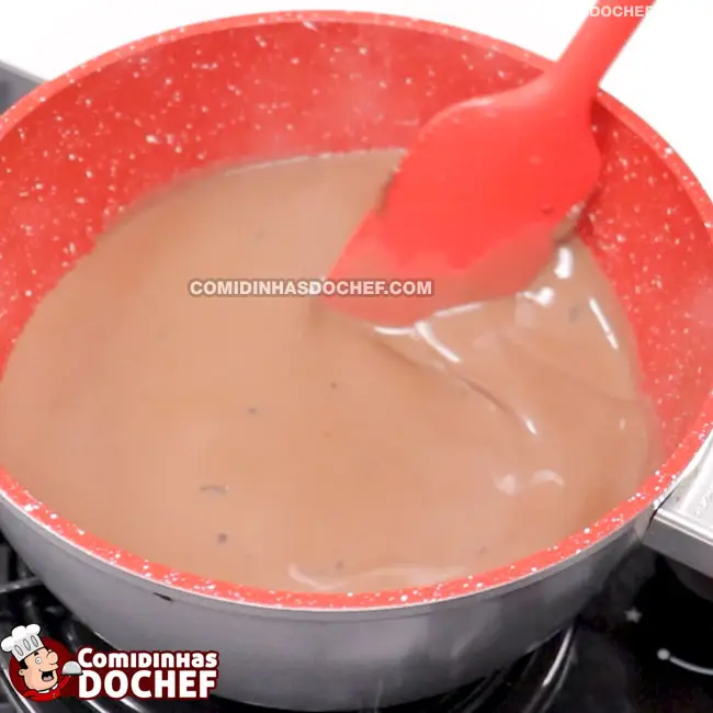 Bolo de Cenoura de Liquidificador - Passo 3