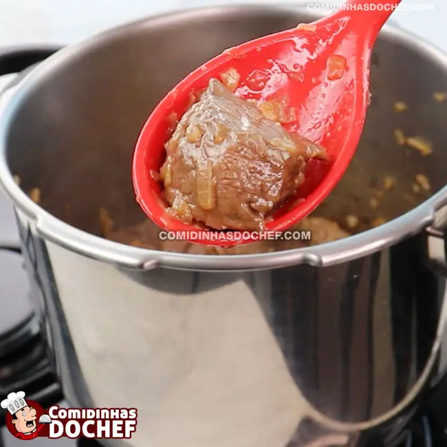 Carne de Panela Que Desmancha - Passo 4