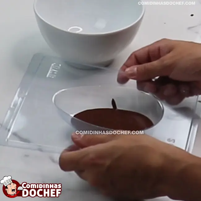 Ovo de Páscoa de Leite em Pó - Passo 3