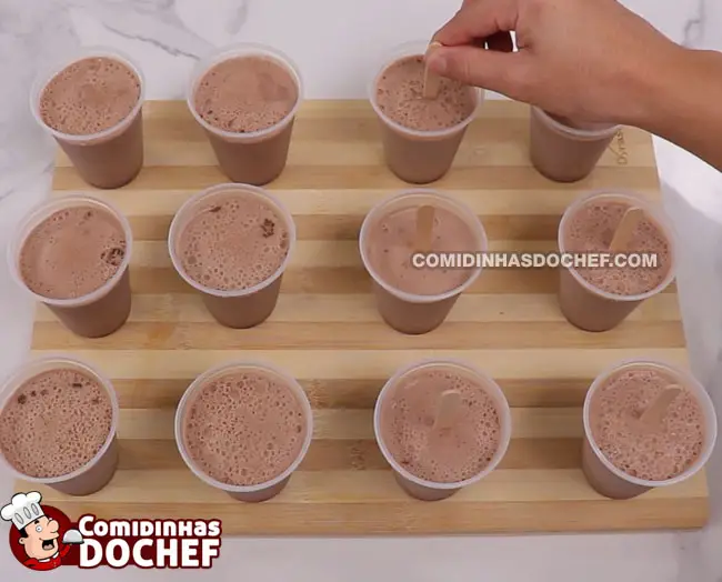 Picolé de Chocolate no Copinho - Passo 5