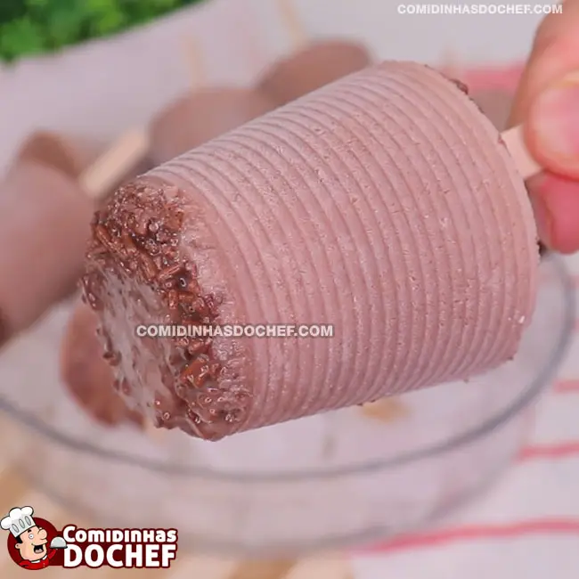 Picolé de Chocolate no Copinho - Passo 7