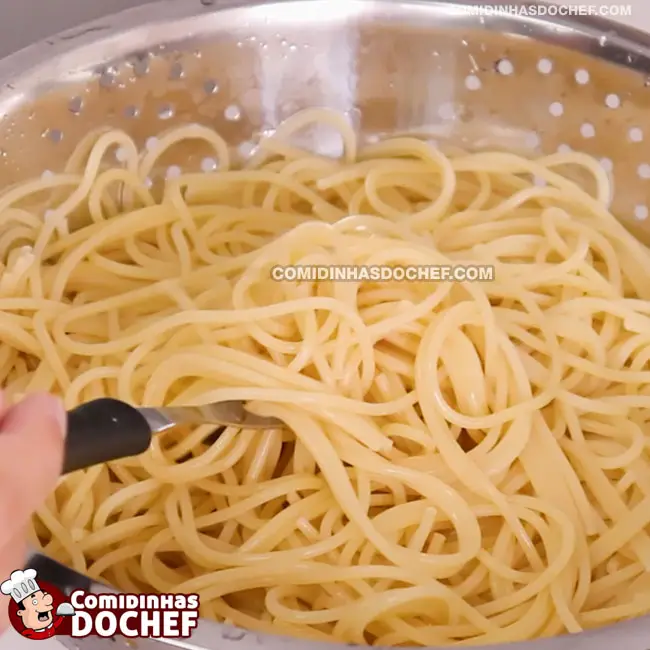 Como Cozinhar Macarrão Fácil - Passo 7