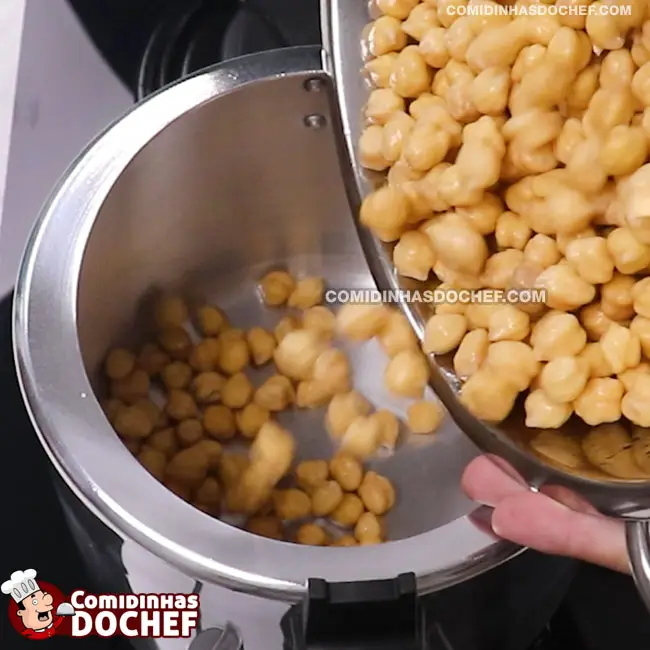 Salada de Grão de Bico Simples e Rápida - Passo 7