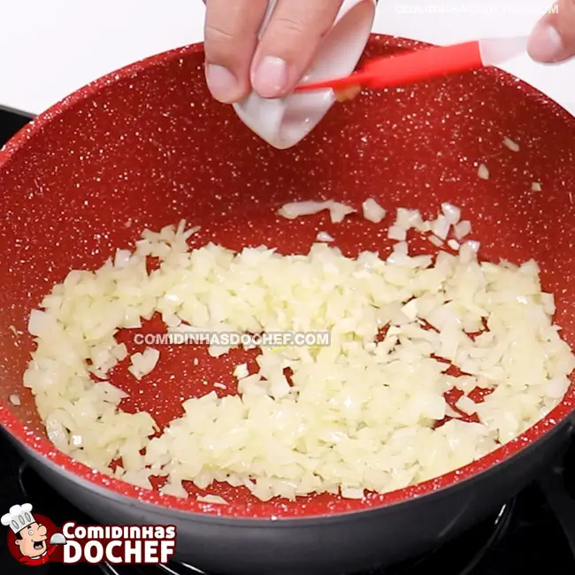 Bolinha de Carne com Molho de Tomate - Passo 3