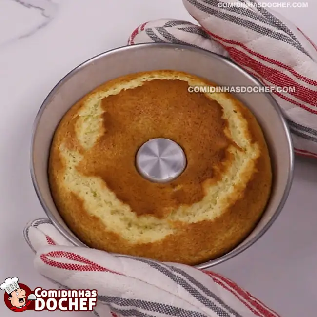 Bolo Rápido de Creme de Leite - Passo 10